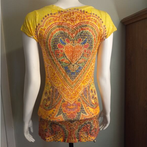 Miken Yellow Hippie Heart Longline Tee V Neck Dopamine Boho Festival Medium - Picture 5 of 10